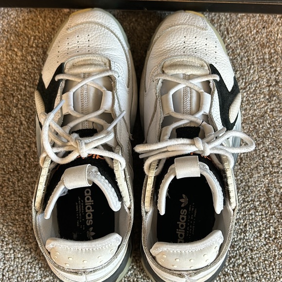 ADIDAS J CLOUD Leather Streetball  Shoes White, Black & Gray - Picture 4 of 6